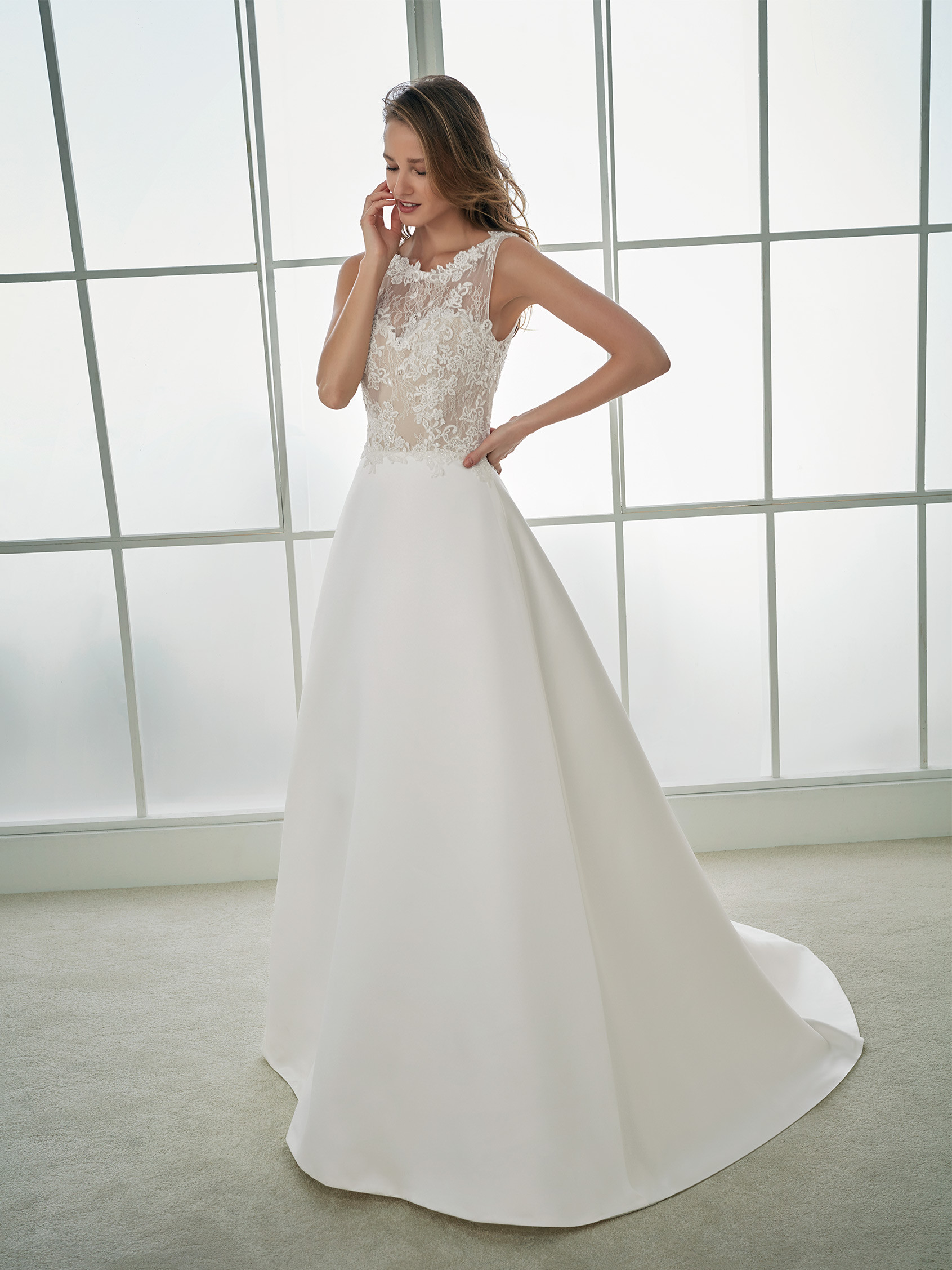 Poročna obleka Pitta Poročna obleka Pitta